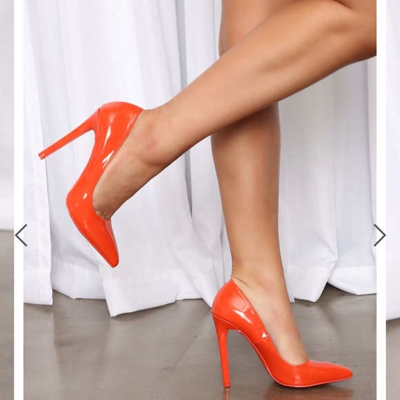 Fashion Nova Shoes - BRAND NEW ORANGE 🍊 PUMPS